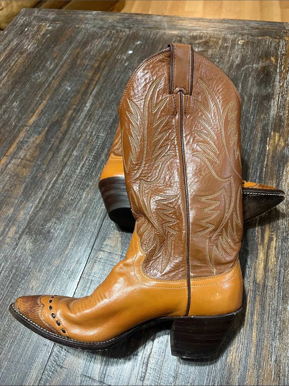 Vintage 1984 Woman’s Justin Boots Two-Tone Brown Leather Western Cowboy Boots